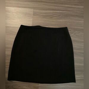 Alyn Paige Classic Black Mini Skirt size 11/12